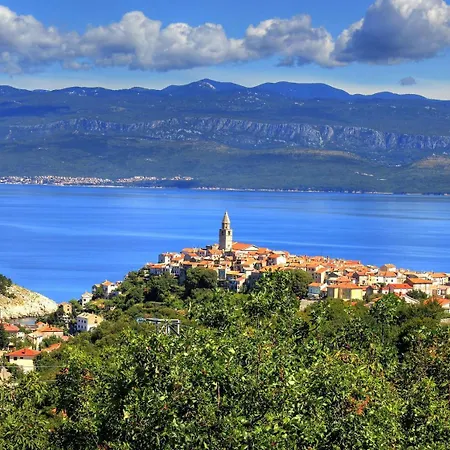 Сasa de vacaciones 5234-1 For 11 Pers On Krk Island *