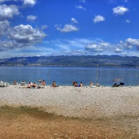 Nyaraló 5234-1 For 11 Pers On Krk Island Garica